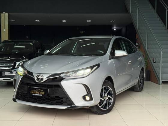 TOYOTA YARIS 1.5 16V FLEX SEDAN XLS CONNECT MULTIDRIVE TOYOTA YARIS 1.5 16V FLEX SEDAN XLS CONNECT MULTIDRIVE